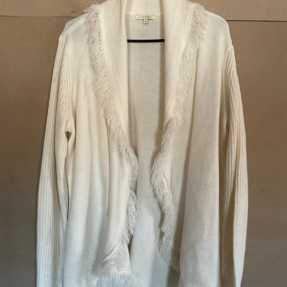 Kate & Sam Elegant Cream Open-Front cardigan with fringe. Size XL